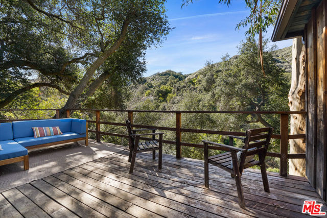 764 Old Topanga Canyon Road, Topanga CA: https://media.crmls.org/mediaz/432f7ca3-35e6-474f-a16a-432a50e9839d.jpg