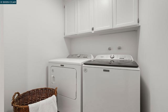 316 Village View Ct, Orinda CA: https://media.crmls.org/mediaz/43303ba0-0680-4ac2-87ce-a4abf57539dd.jpg