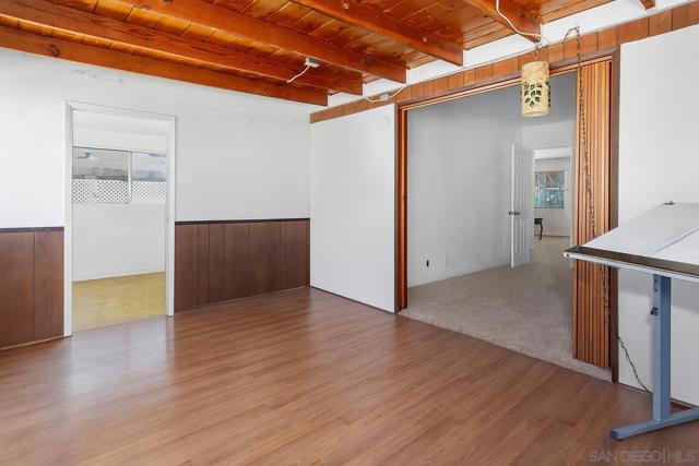 3607 Frenzel Cirl, Oceanside CA: https://media.crmls.org/mediaz/4330db9d-31f0-4cbd-9503-c0519cb8242a.jpg