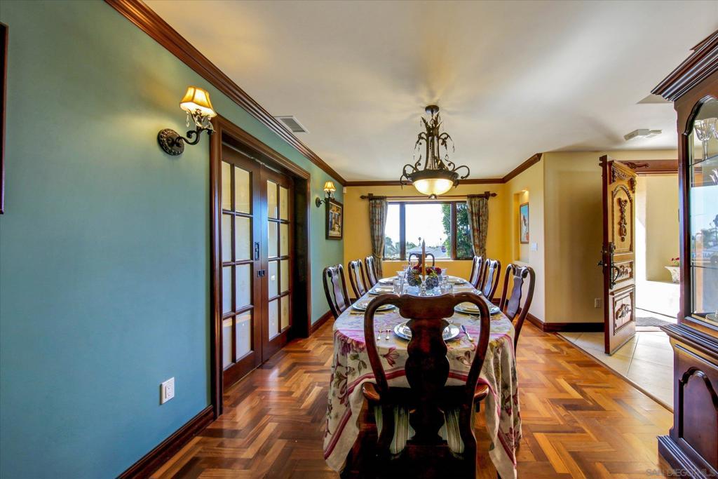 2540 Chatsworth - photo 16