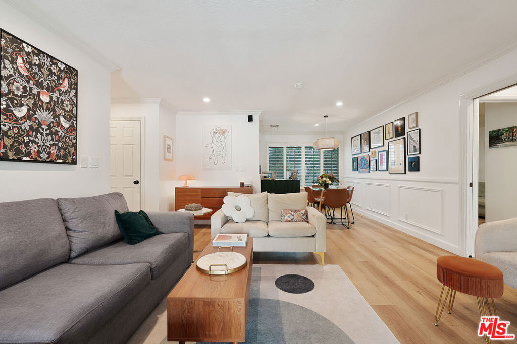 11138 Aqua Vista Street #63