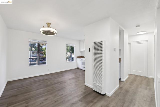1001 Murrietta, Livermore CA: https://media.crmls.org/mediaz/4332cdb4-fdc6-494b-b381-c57adf6a7ba3.jpg