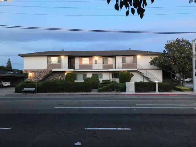 1888 Bancroft Avenue, San Leandro CA: https://media.crmls.org/mediaz/4332e4ce-d966-491a-9d75-65ec43bd9bfa.jpg