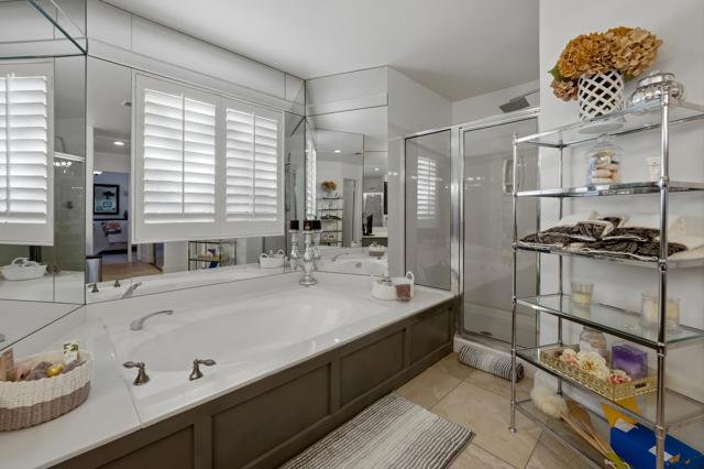 Image 46 of 54 For 76984 Sheffield Court