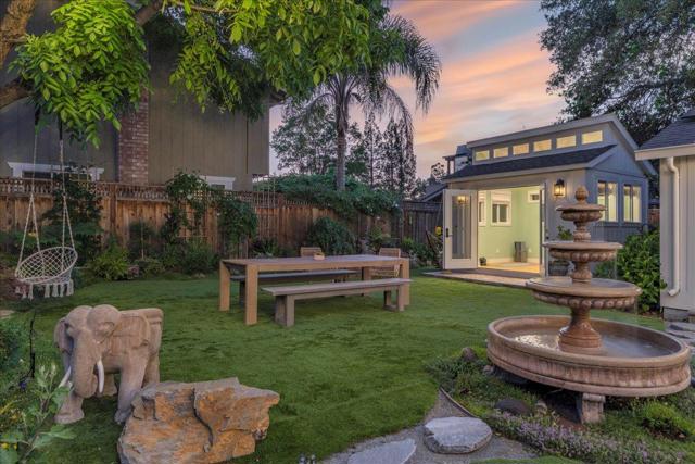 15415 Winchester Boulevard, Monte Sereno CA: https://media.crmls.org/mediaz/433356ac-a939-45fe-819c-08f1a514d1d4.jpg