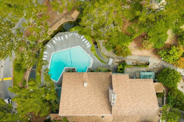 385 Mandarin Drive, Daly City CA: https://media.crmls.org/mediaz/4333bd62-edf7-4c8c-90a3-2f1bc630a54d.jpg
