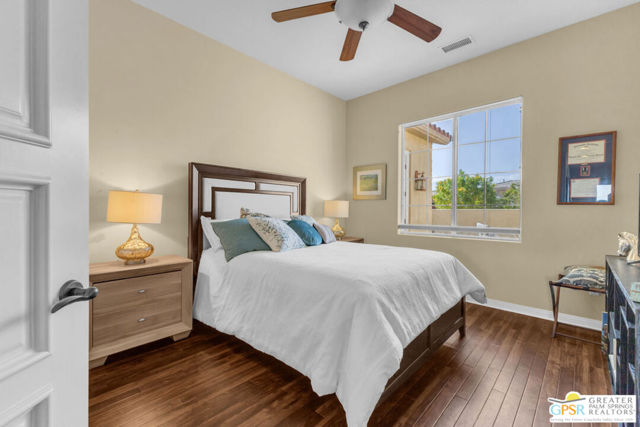 41728 Via Treviso, Palm Desert CA: https://media.crmls.org/mediaz/4333e7c5-0a2e-470d-860b-484ff7c65d0c.jpg