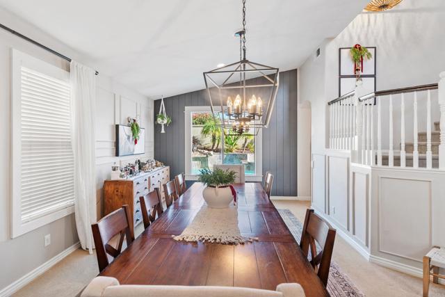 Detail Gallery Image 15 of 75 For 561 Chesterfield Cir, San Marcos,  CA 92069 - 4 Beds | 3 Baths