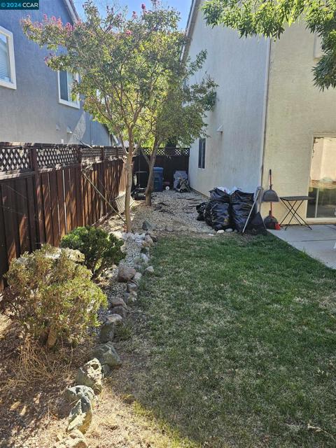 Image 29 of 37 For 4008 Galenez Way