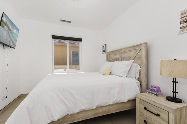 49489 Douglas Street, Indio CA: https://media.crmls.org/mediaz/4335310b-f0c9-4a29-b77e-9a86ff1d1abb.jpg