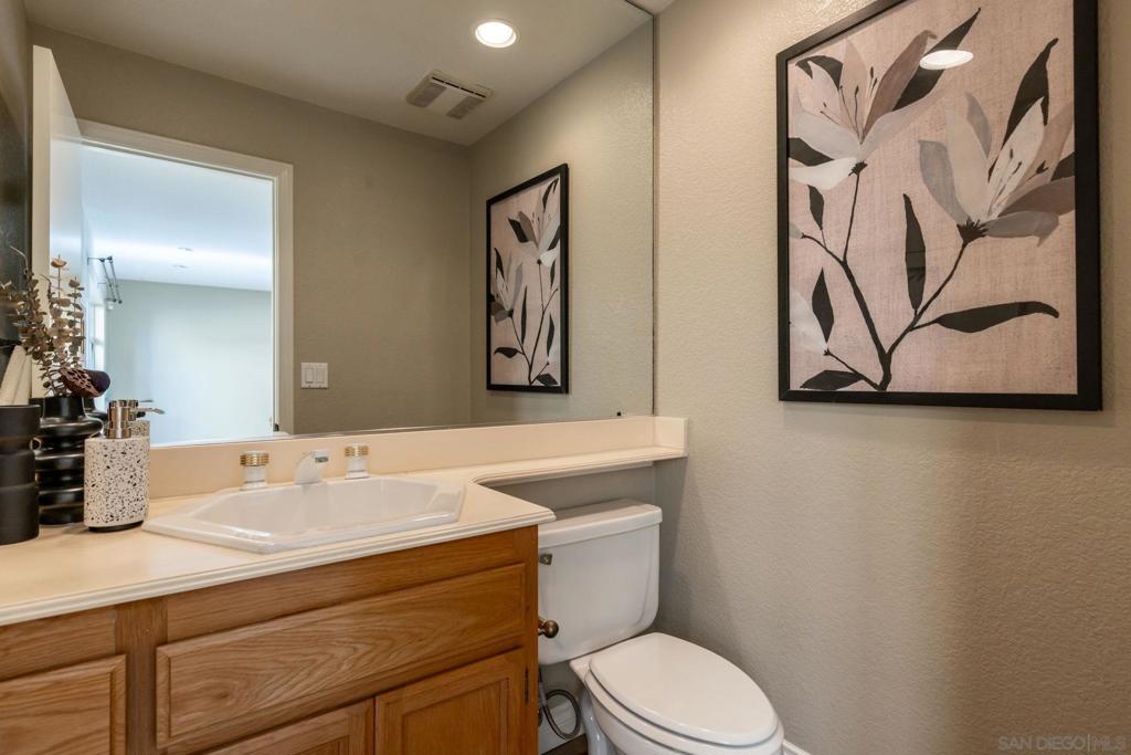 MLS #250045027SD image #14