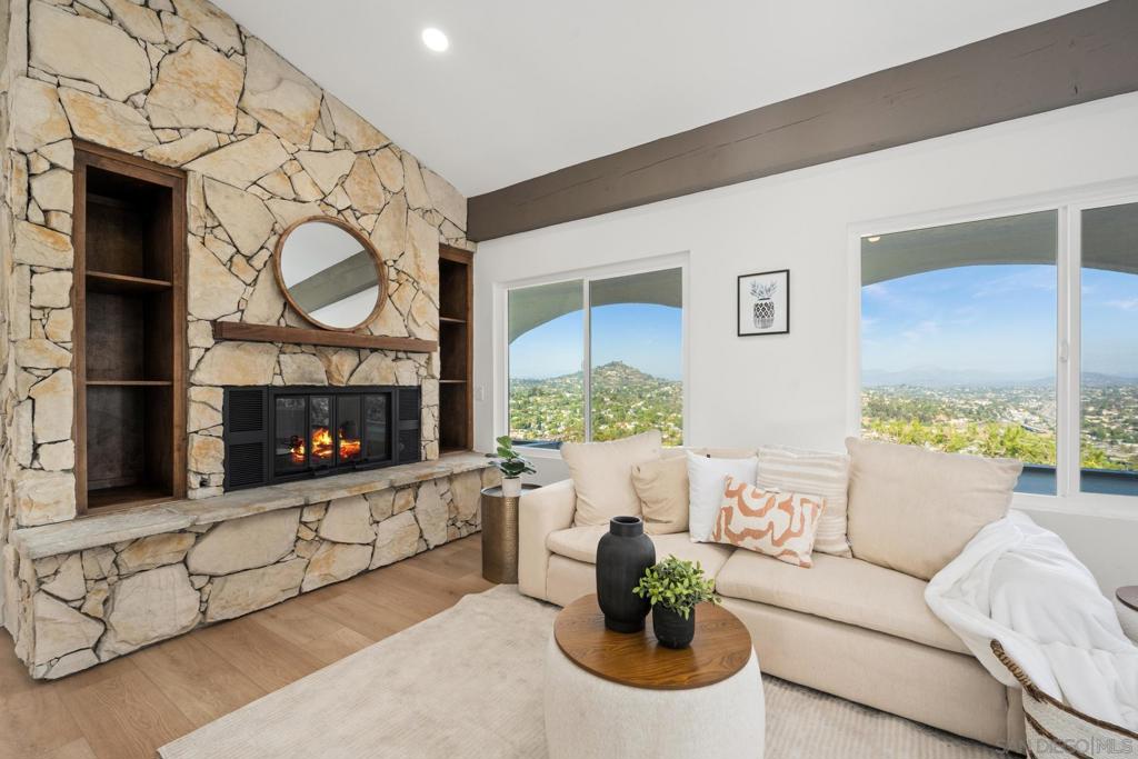 4334 Valle Dr.