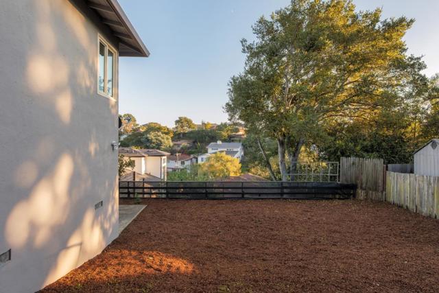 2331 Buena Vista Avenue, Belmont CA: https://media.crmls.org/mediaz/4338fa8f-c9bb-4670-bc18-ce16ab7c2de8.jpg