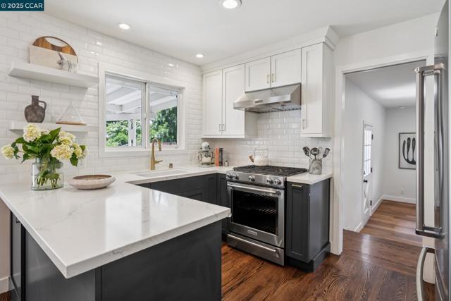 528 Shelly Dr, Pleasant Hill CA: https://media.crmls.org/mediaz/43390a44-57e1-45c8-b778-0d8db0a508db.jpg