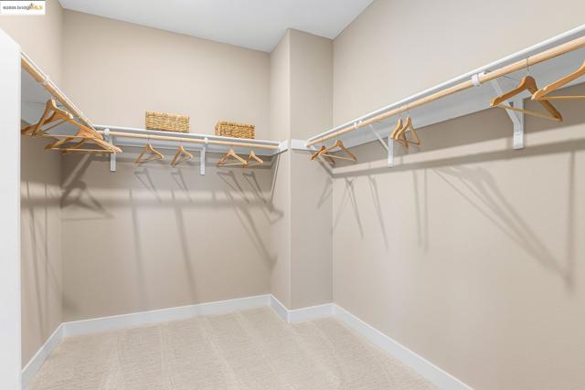 28946 Parkridge Lp, Hayward CA: https://media.crmls.org/mediaz/433a8792-d565-48f9-a896-2f10777645e5.jpg