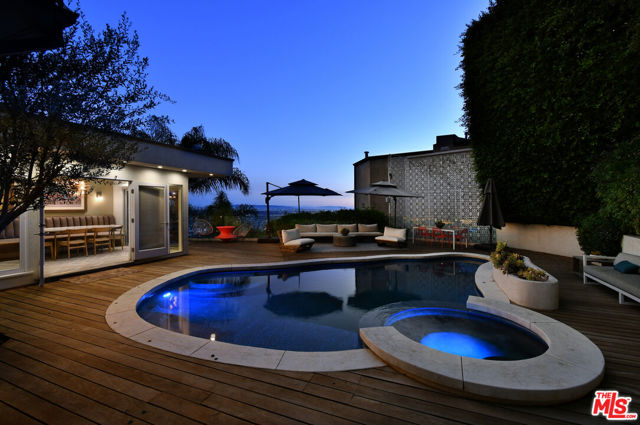 2137 Sunset Plaza Dr. photo 69