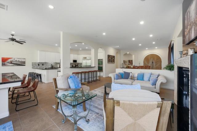 55340 Southern, La Quinta CA: https://media.crmls.org/mediaz/433b06a7-ccc7-4119-9aab-23eb56a633c7.jpg