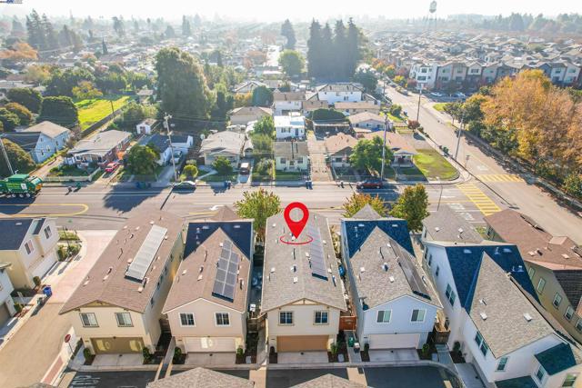 328 C St, Hayward CA: https://media.crmls.org/mediaz/433dc29b-d17d-4bf6-86ed-fadebe7bbd83.jpg