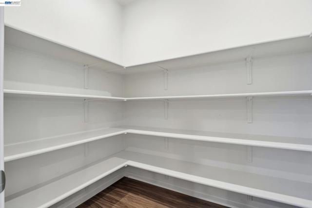 Image 16 of 47 For 102 Fanuncio Ln