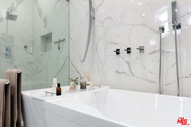 16366 Sloan Drive, Los Angeles CA: https://media.crmls.org/mediaz/433dddb3-ba75-4422-bc31-14b5a30a1433.jpg