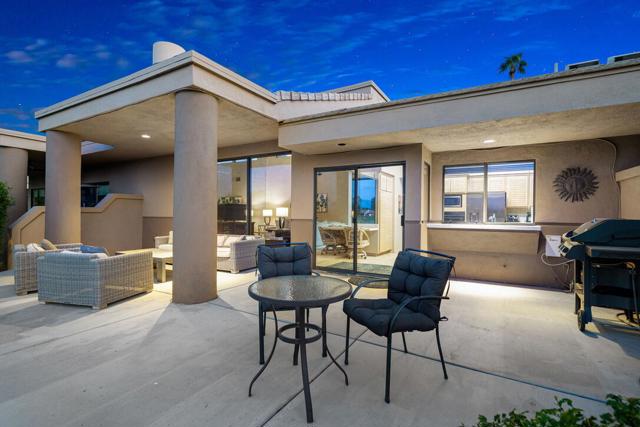 80393 Pebble Beach, La Quinta CA: https://media.crmls.org/mediaz/433e191e-60cf-42f6-82e5-b079ae360c13.jpg