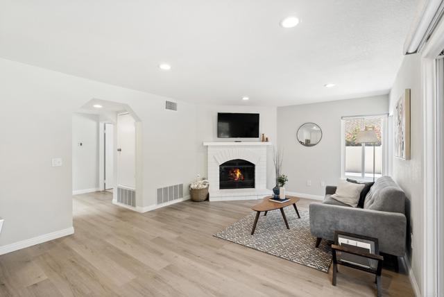 Detail Gallery Image 20 of 48 For 11673 Calle Simpson, El Cajon,  CA 92019 - 4 Beds | 2/1 Baths