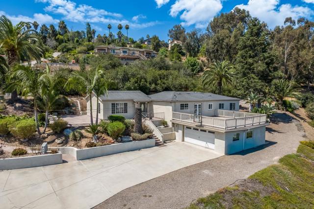 1148 Emerald Heights Rd, El Cajon CA: https://media.crmls.org/mediaz/433ee75a-fd45-49cb-babf-c7cf8044b044.jpg