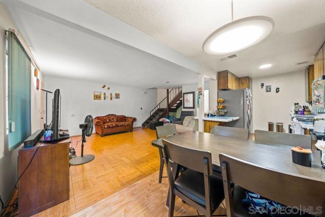 Image 12 of 24 For 1302 San Ysidro  Unit C