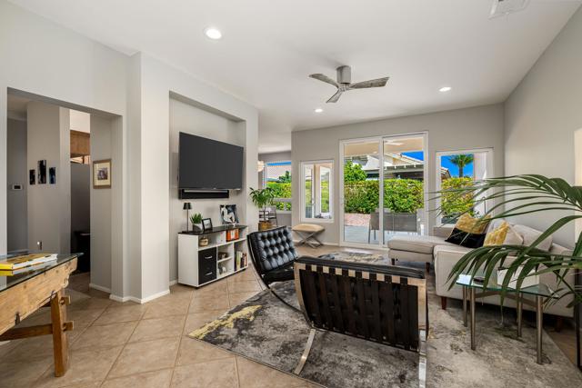 78902 Chardonnay Way, Palm Desert CA: https://media.crmls.org/mediaz/434064a1-5df2-4d28-82f5-701aa259e72c.jpg