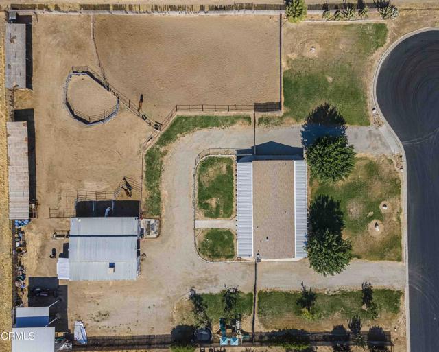 8600 Kattie Avenue, Bakersfield CA: https://media.crmls.org/mediaz/43408db1-0c81-4931-a69b-a93235961853.jpg