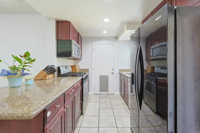 Image 7 of 27 For 7907 Longdale