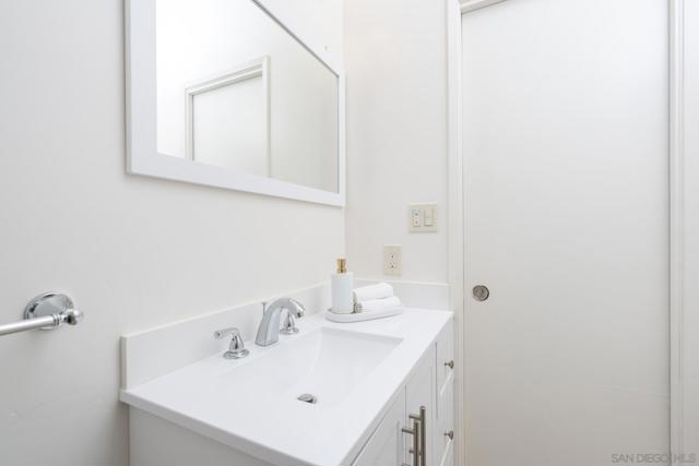 Image 33 of 75 For 12325 Lemoncrest Drive