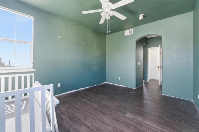 2284 Alicante, Chula Vista CA: https://media.crmls.org/mediaz/4345fcd2-0e47-49ea-a6b6-dcb487670e12.jpg