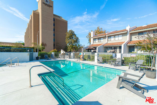 7312 Bright Avenue, Whittier CA: https://media.crmls.org/mediaz/43460b8a-dbe1-413d-b8cf-25f2e94e50be.jpg