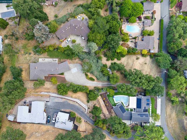1810 Meadow Lane, Walnut Creek CA: https://media.crmls.org/mediaz/4346fd4b-a640-42b5-9328-5dba363c7f76.jpg