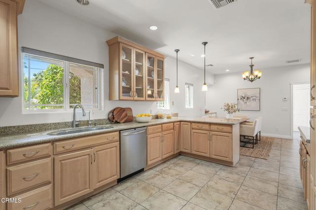 Detail Gallery Image 5 of 32 For 1842 Sinaloa Ave, Pasadena,  CA 91104 - 5 Beds | 3/1 Baths
