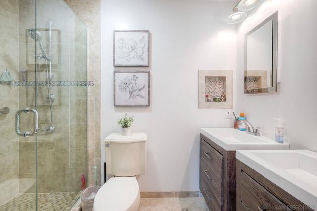 13791 Via Tres Vista, San Diego CA: https://media.crmls.org/mediaz/43479042-fb26-4a1f-b028-0572c050fd0d.jpg