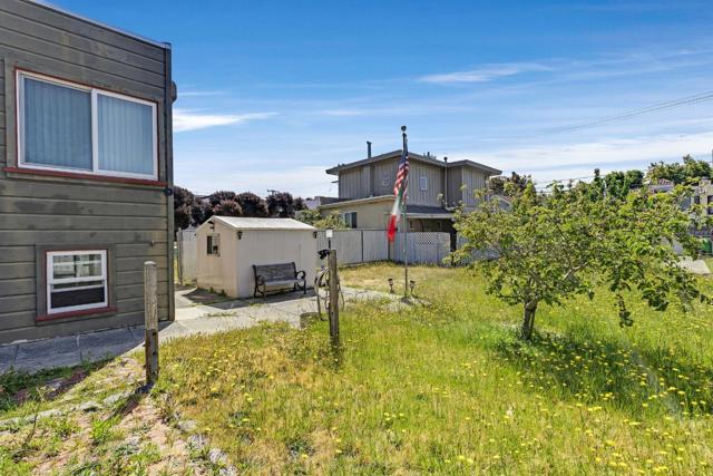 200 Cayuga Avenue, San Francisco CA: https://media.crmls.org/mediaz/434814b5-f95c-4d8c-88d1-136f0a8f3cd2.jpg