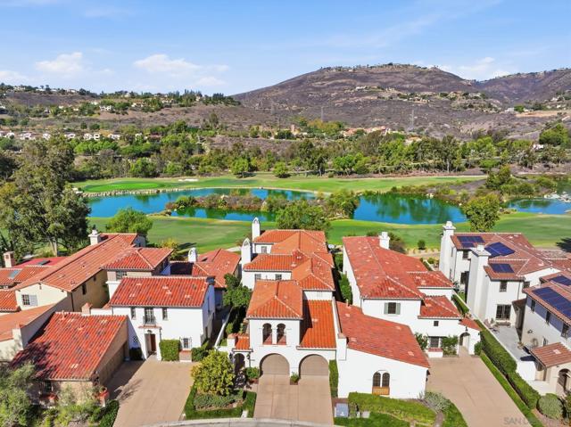 17216 Turf Club Dr, San Diego CA: https://media.crmls.org/mediaz/434828c9-89bc-4c9d-a347-995c2e775418.jpg