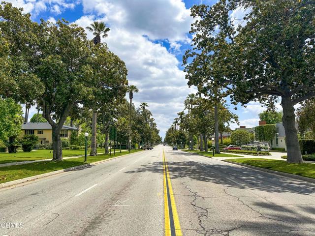 630 S Orange Grove Boulevard, Pasadena CA: https://media.crmls.org/mediaz/434888a3-0bf1-4525-a542-e55c7e8f2521.jpg