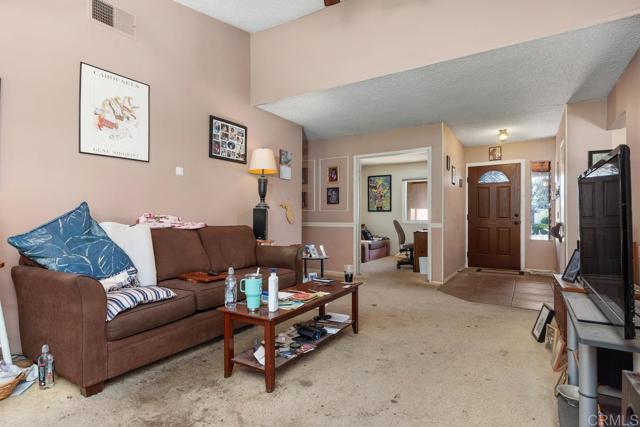 Detail Gallery Image 10 of 29 For 420 N Pacific St, San Marcos,  CA 92069 - 4 Beds | 2 Baths