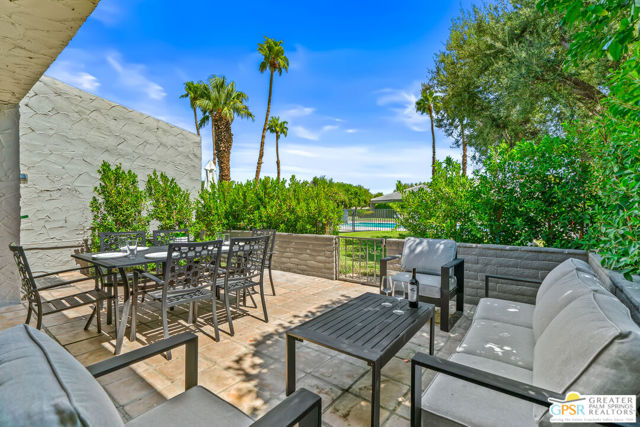 2602 N Whitewater Club Drive, Palm Springs CA: https://media.crmls.org/mediaz/434a0b19-2039-4f09-8b7d-12e597a93c3f.jpg
