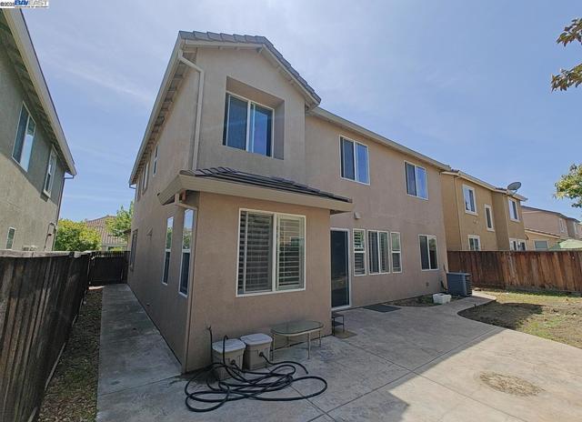 7283 Abbey Dr, Vallejo CA: https://media.crmls.org/mediaz/434a0fab-78b5-4478-b861-cd21dab68639.jpg