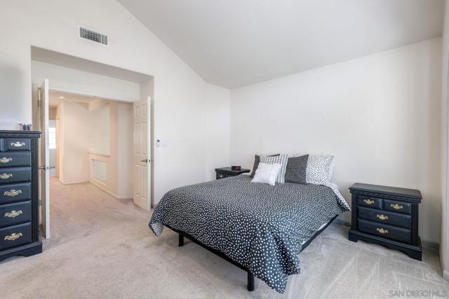 12127 Corte Napoli, San Diego CA: https://media.crmls.org/mediaz/434b32f5-4d81-4d2d-932f-e5fffa8f607f.jpg