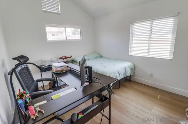 4053 55 Jewell St, San Diego CA: https://media.crmls.org/mediaz/434b7fb9-716f-4ee4-8f87-059959dc4c55.jpg
