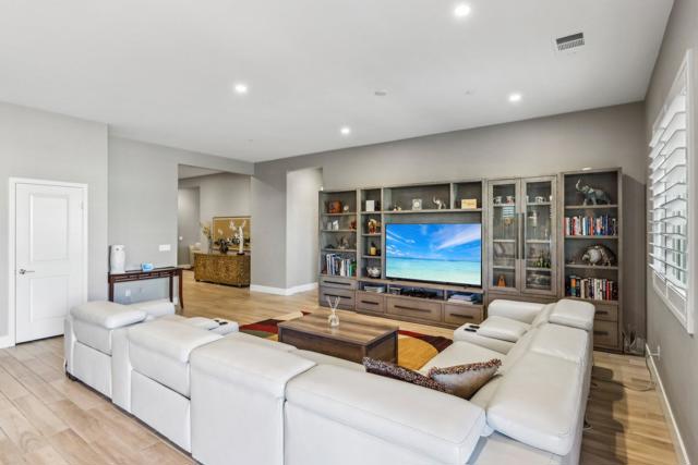 Image 3 of 75 For 82740 Timber Creek Way