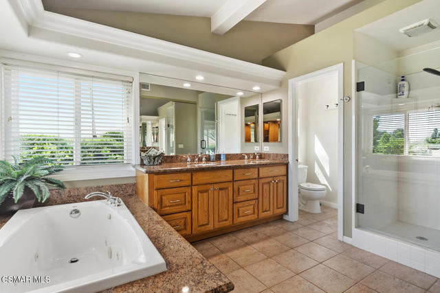 5625 Maricopa Drive, Simi Valley CA: https://media.crmls.org/mediaz/434dacae-acc7-43a1-8dc6-4ad7211eb128.jpg