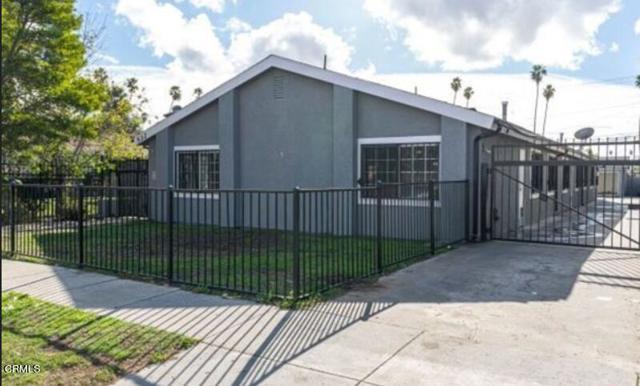 Detail Gallery Image 6 of 14 For 532 E 97th St #2,  Inglewood,  CA 90301 - 8 Beds | 6 Baths