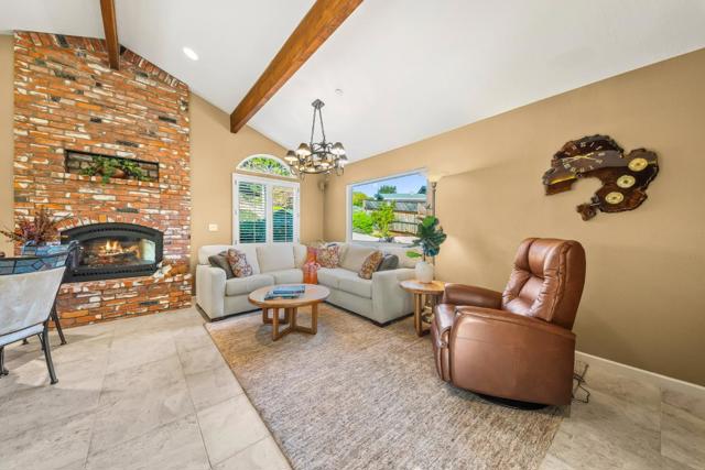 153 Castillo Court, Aptos CA: https://media.crmls.org/mediaz/434ef6d6-4bd2-442f-b8dc-85f7876f8d8f.jpg
