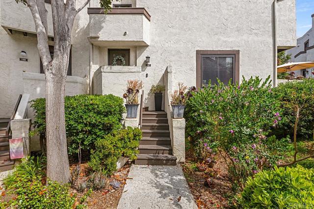 Detail Gallery Image 2 of 32 For 2284 Caminito Pajarito #147,  San Diego,  CA 92107 - 2 Beds | 1/1 Baths